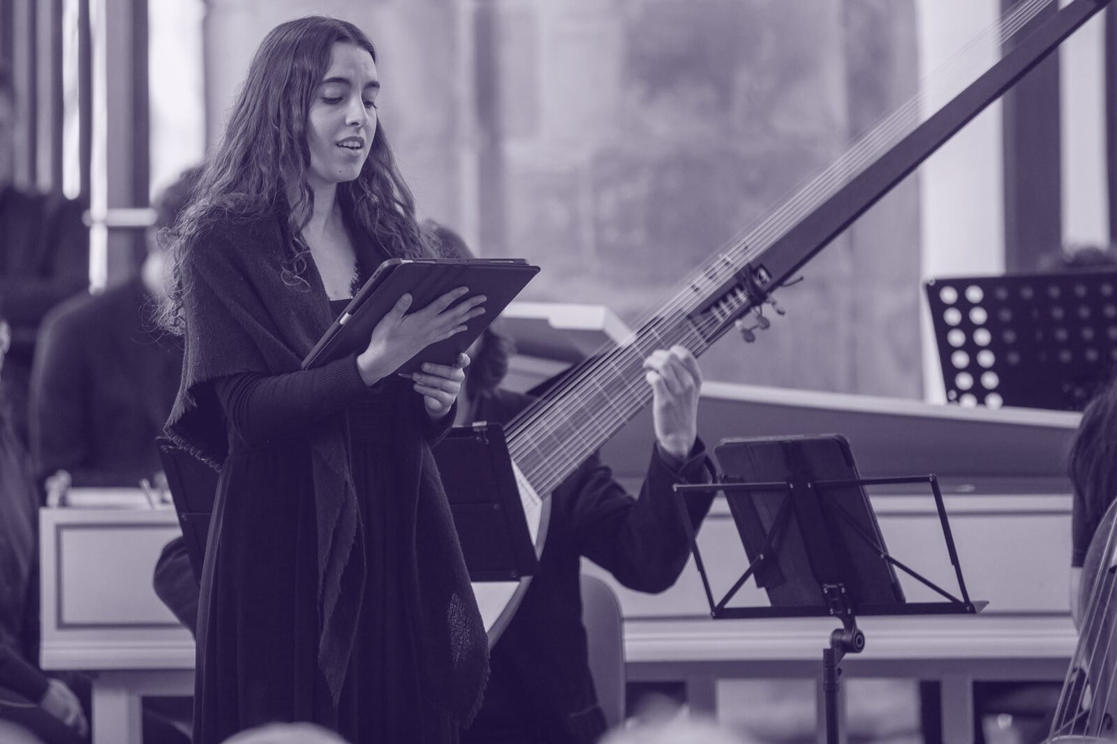 Sopraan en theorbe tijdens het paasconcert van de Cantatekaravaan in Goes